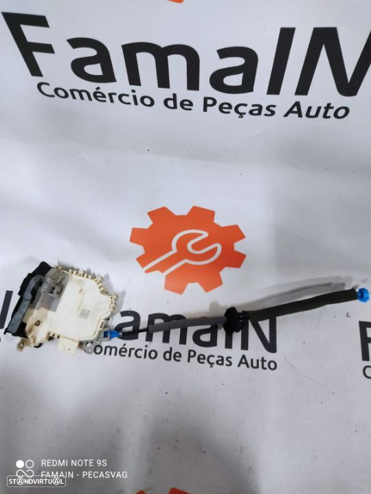 FICHEIRA TRÁS DIREITA - AUDI A4 B8 - 2