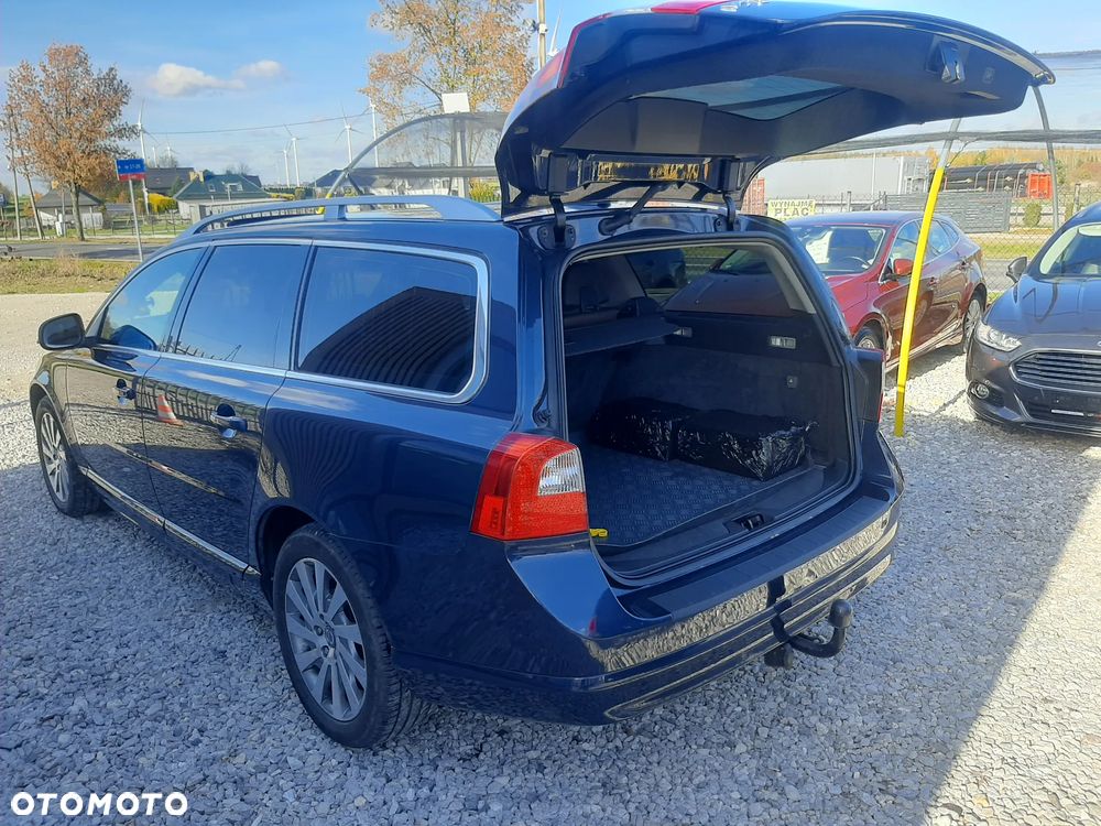 Volvo V70 D3 Summum - 17