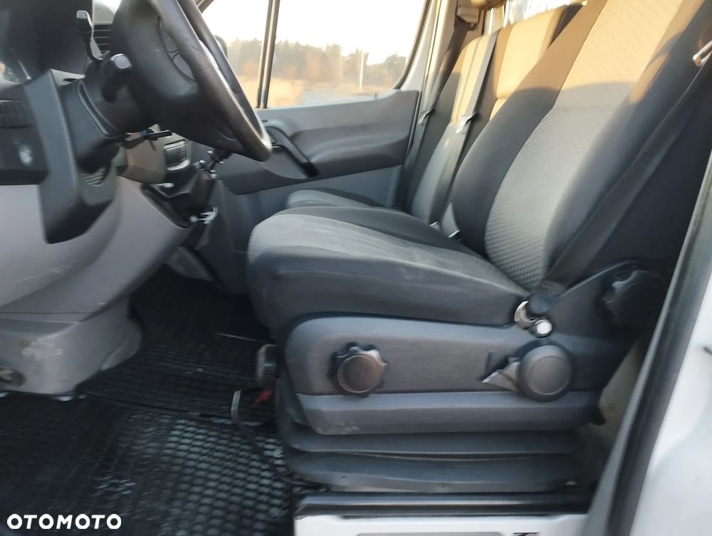 Volkswagen Crafter - 8