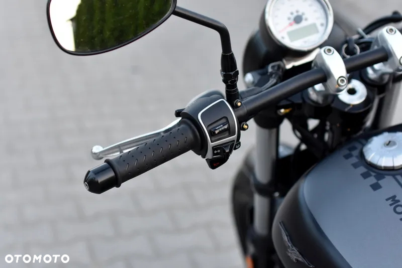 Moto Guzzi V9 - 31