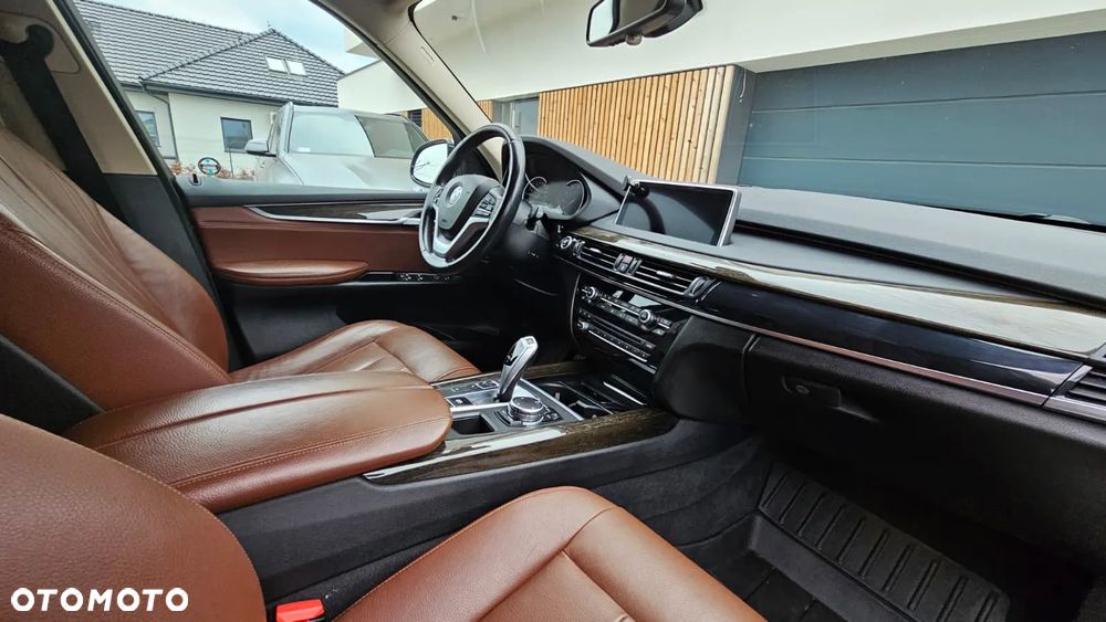 BMW X5 xDrive35i - 10