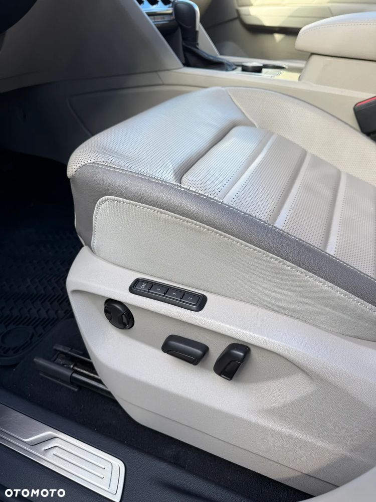 Volkswagen Atlas - 12