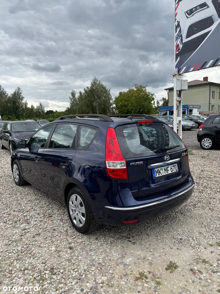 Hyundai i30 1.6 blue Comfort - 3