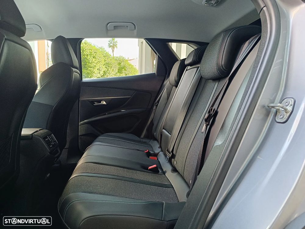Peugeot 3008 1.2 PureTech Allure EAT8 - 15