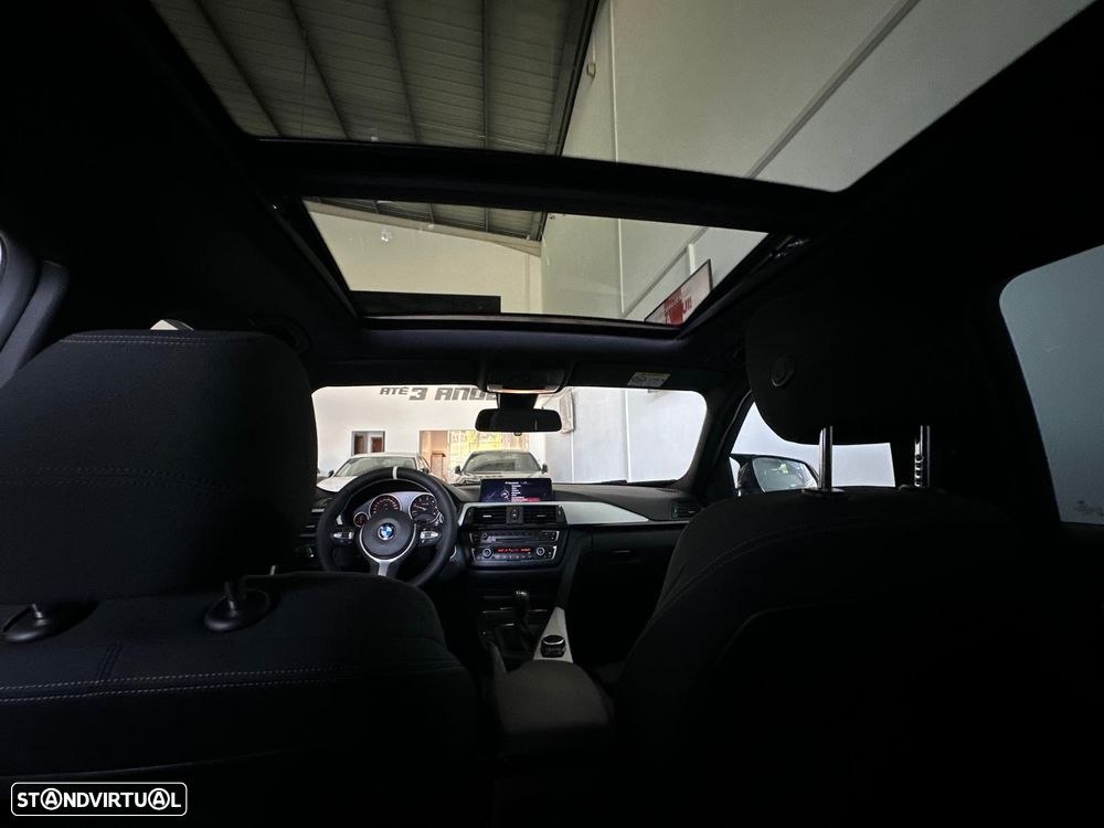 BMW 320 d Pack M - 10