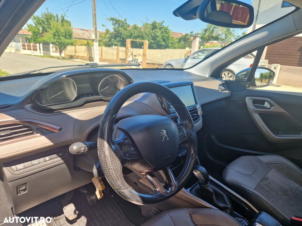 Peugeot 2008 1.6 e-HDi FAP STT Allure - 3