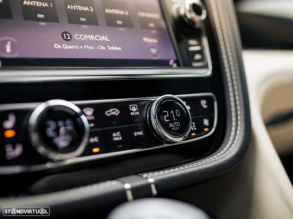 Bentley Bentayga W12 Mulliner - 34