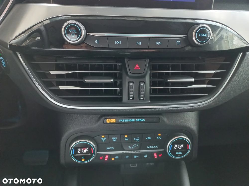 Ford Kuga 2.5 FHEV FWD Titanium X - 12