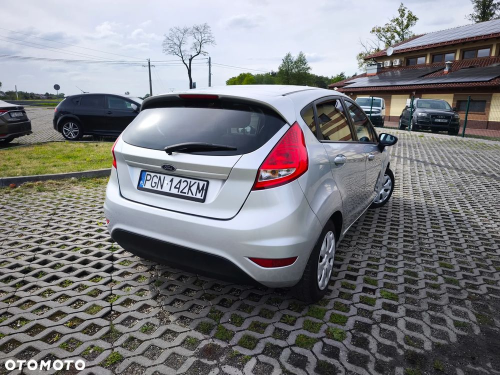 Ford Fiesta 1.6 TDCi Silver X - 8