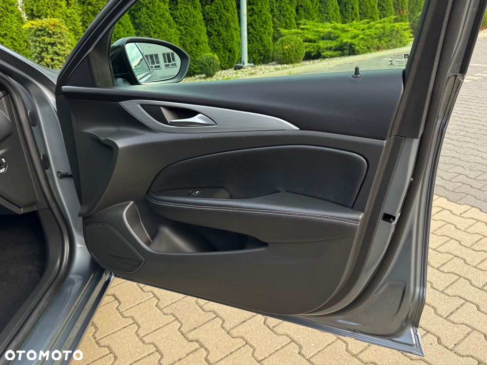 Opel Insignia 2.0 CDTI Ultimate S&S - 28
