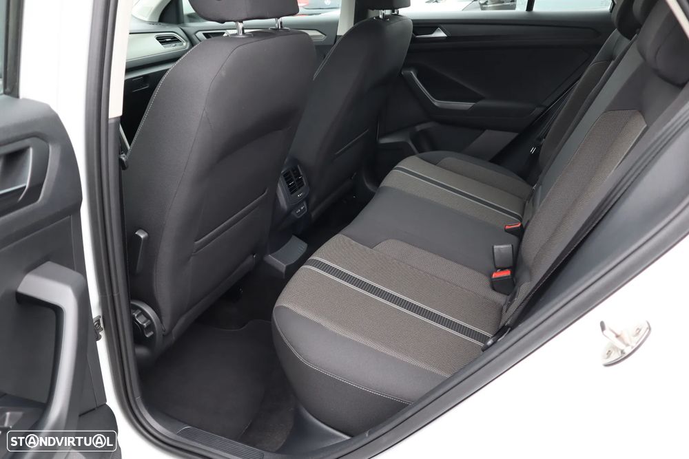 VW T-Roc 1.5 TSI Style DSG - 8