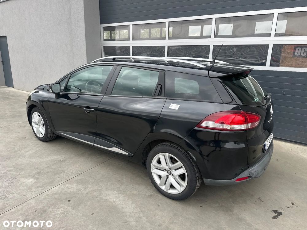 Renault Clio - 9