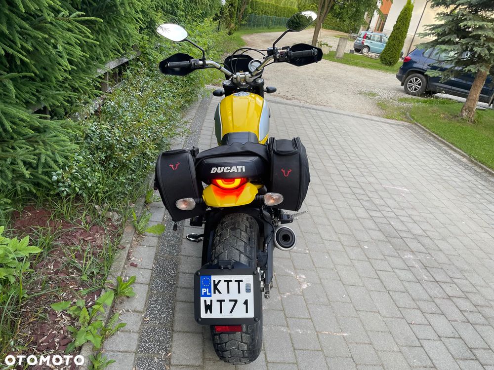 Ducati Scrambler - 12
