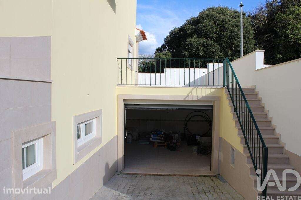 Casa / Villa T4 em Caldas da Rainha - Nossa Senhora do Pópulo, Coto e - Grande imagem: 2/17