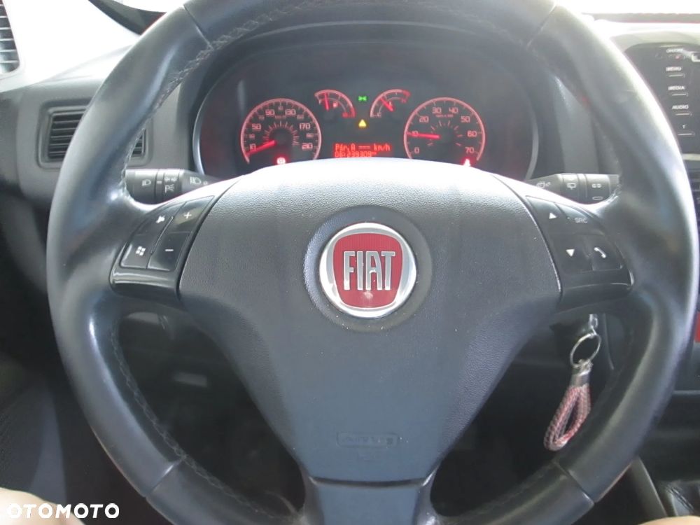 Fiat Doblo - 23
