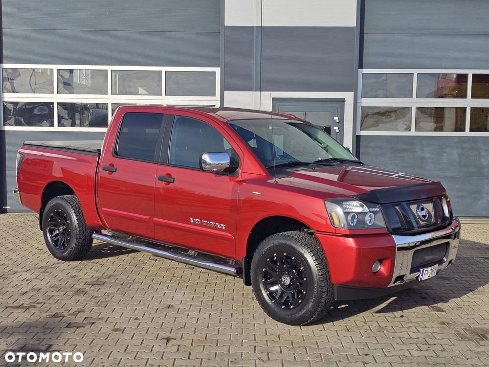 Nissan Titan 5.6 V8 SE Crew Cab - 12