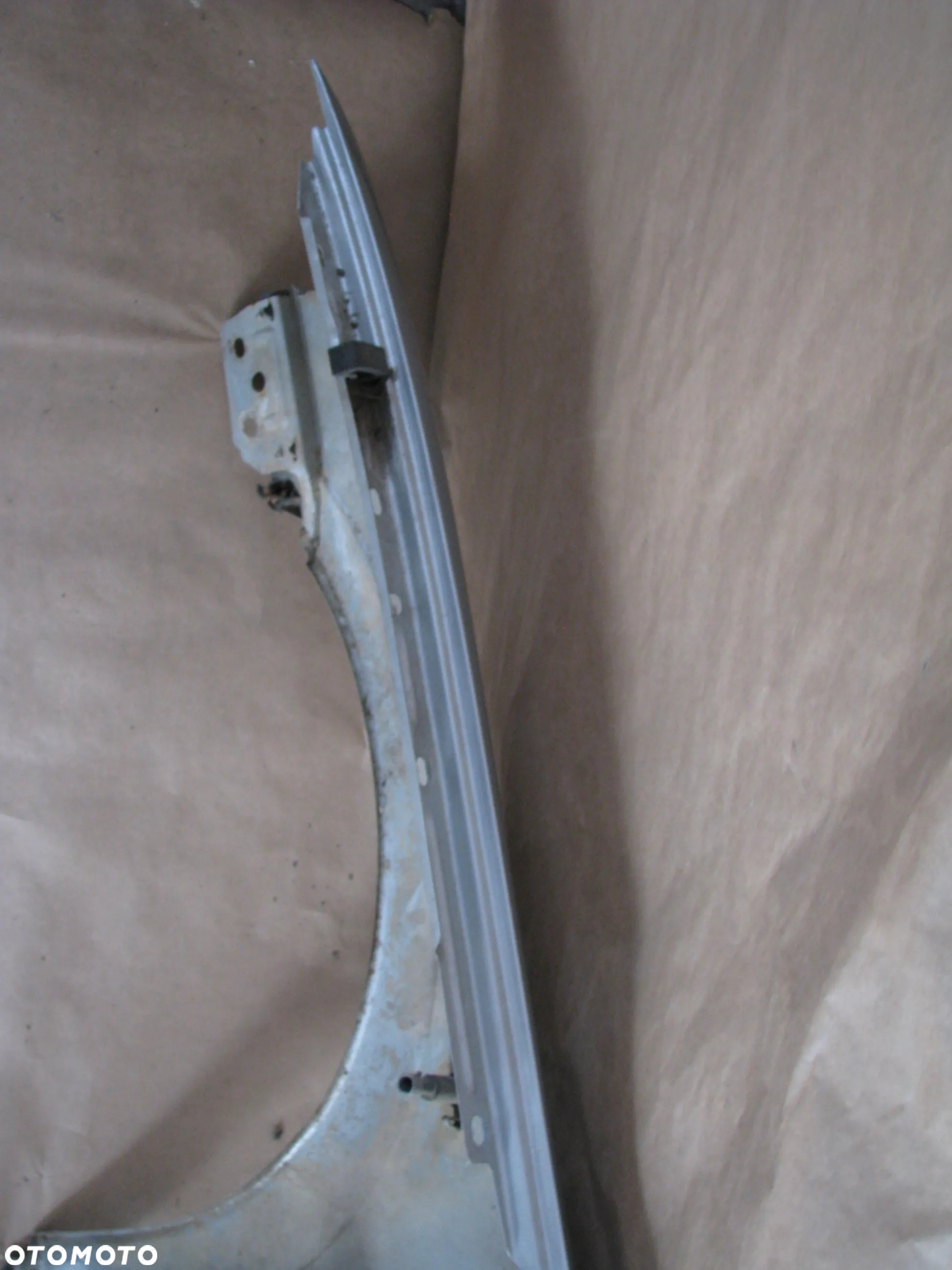 OPEL ASTRA G II 2 błotnik przedni prawy LAK 147 - 9