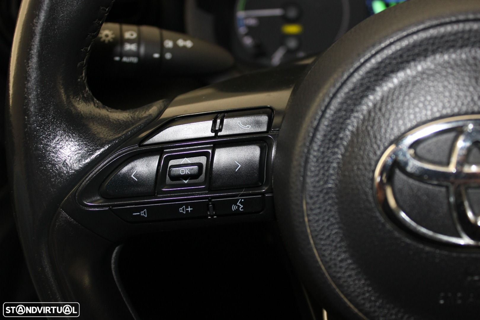 Toyota Yaris 1.5 HDF Comfort Plus - 10