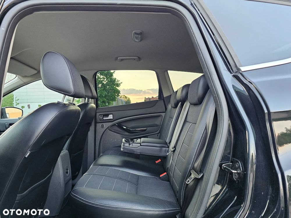 Ford Kuga 2.0 TDCi FWD Titanium - 15