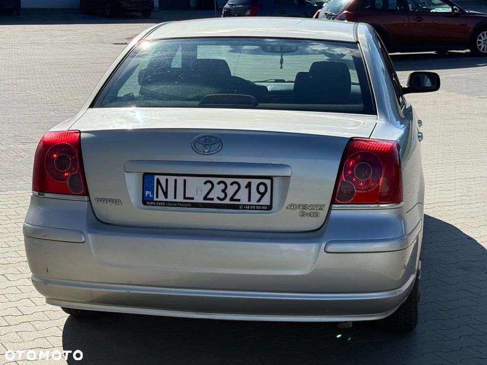 Toyota Avensis 2.0 D-4D Sol - 7