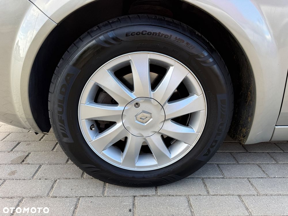 Renault Scenic 2.0 16V Avantage - 32