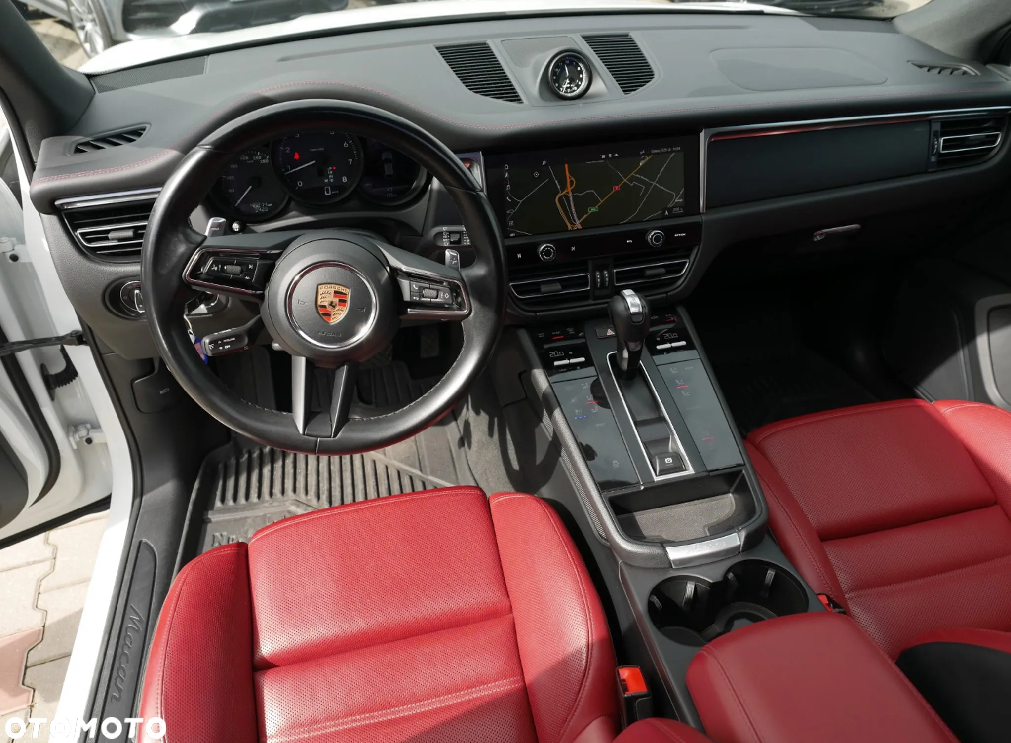 Porsche Macan - 17