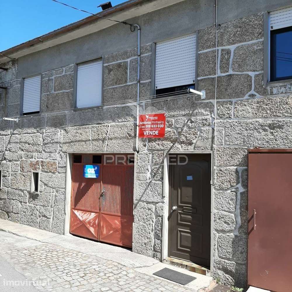 Casa sobrada,cortes,quinteiro,e ramadas.(500 m2) - Grande imagem: 2/17