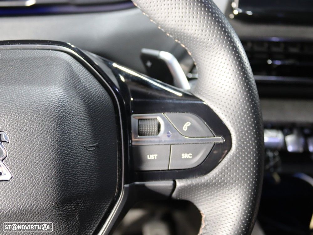 Peugeot 3008 1.6 Hybrid GT Pack e-EAT8 - 19