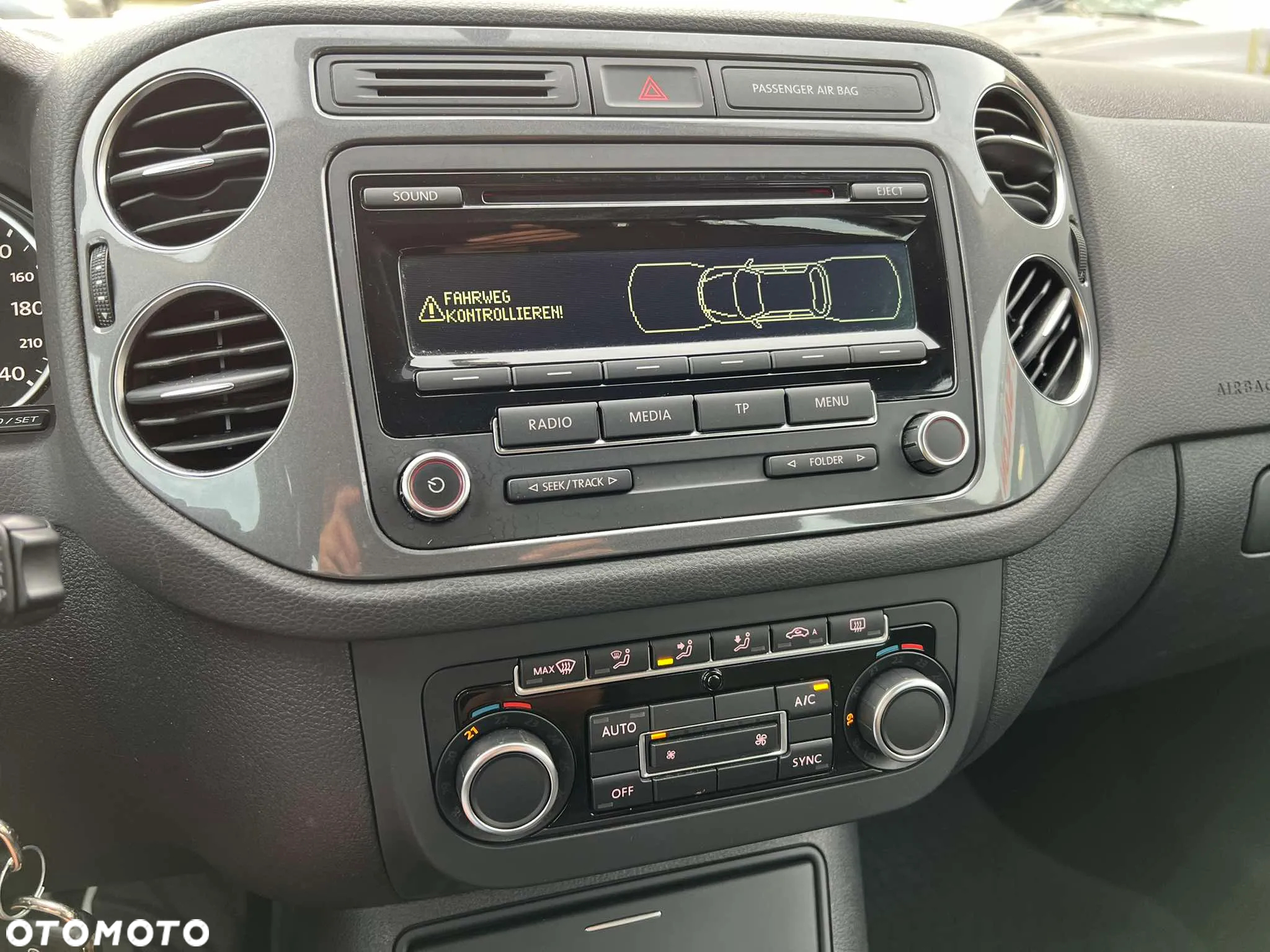 Volkswagen Tiguan 1.4 TSI CityStyle - 11