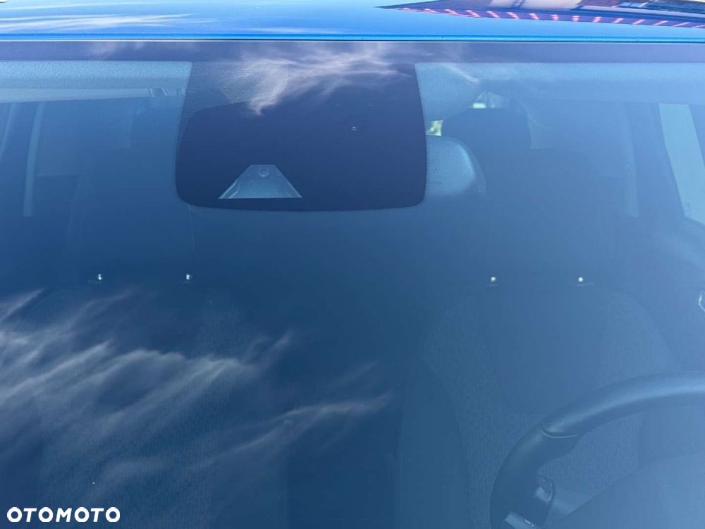 Opel Crossland X - 11