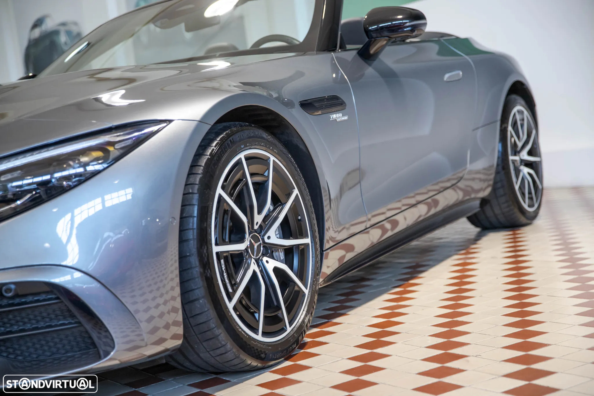 Mercedes-Benz SL 43 AMG Standard - 6