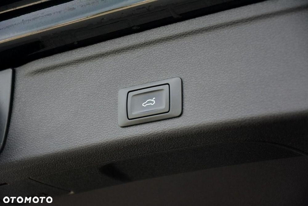 Audi A4 Avant 40 TDI S Line S tronic - 39