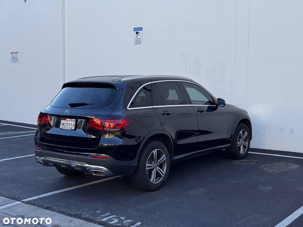 Mercedes-Benz GLC 300 4Matic 9G-TRONIC - 9