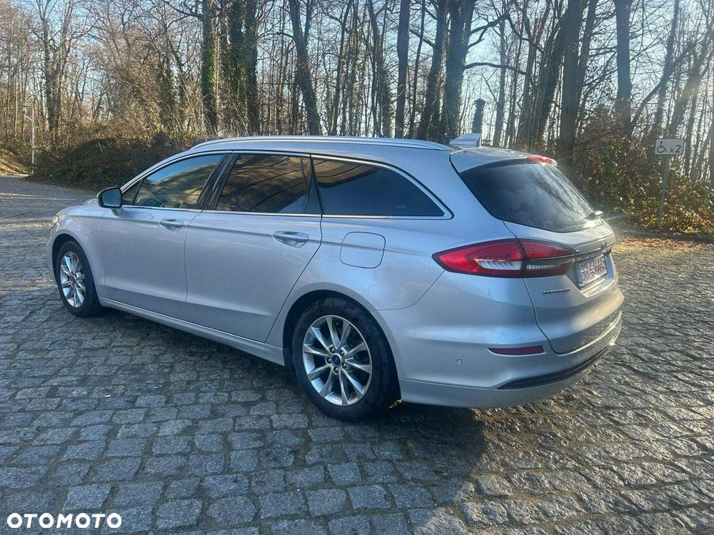 Ford Mondeo - 7