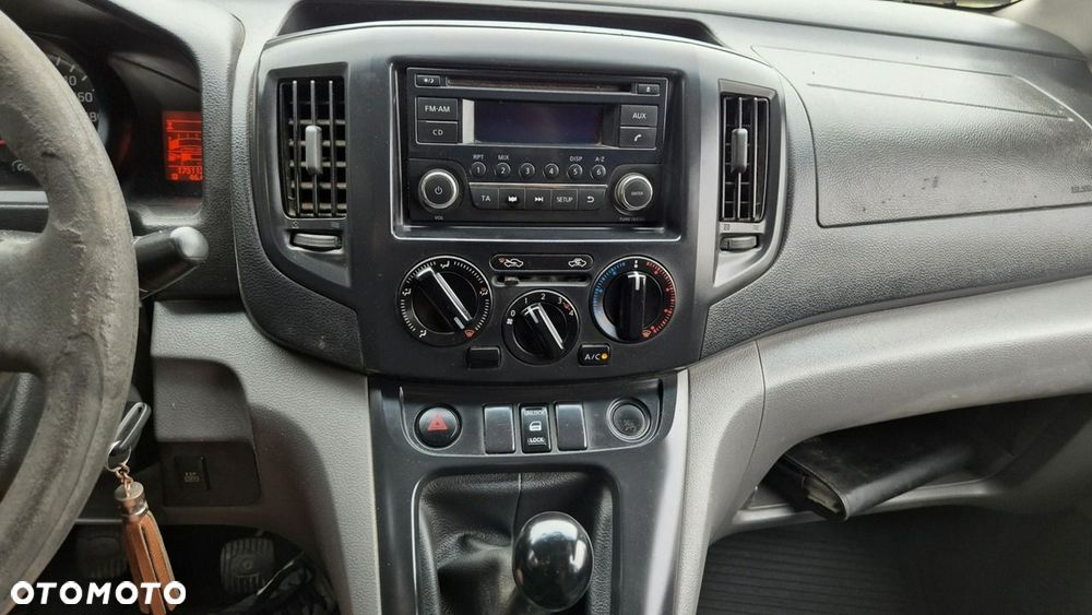 Nissan NV200 - 11