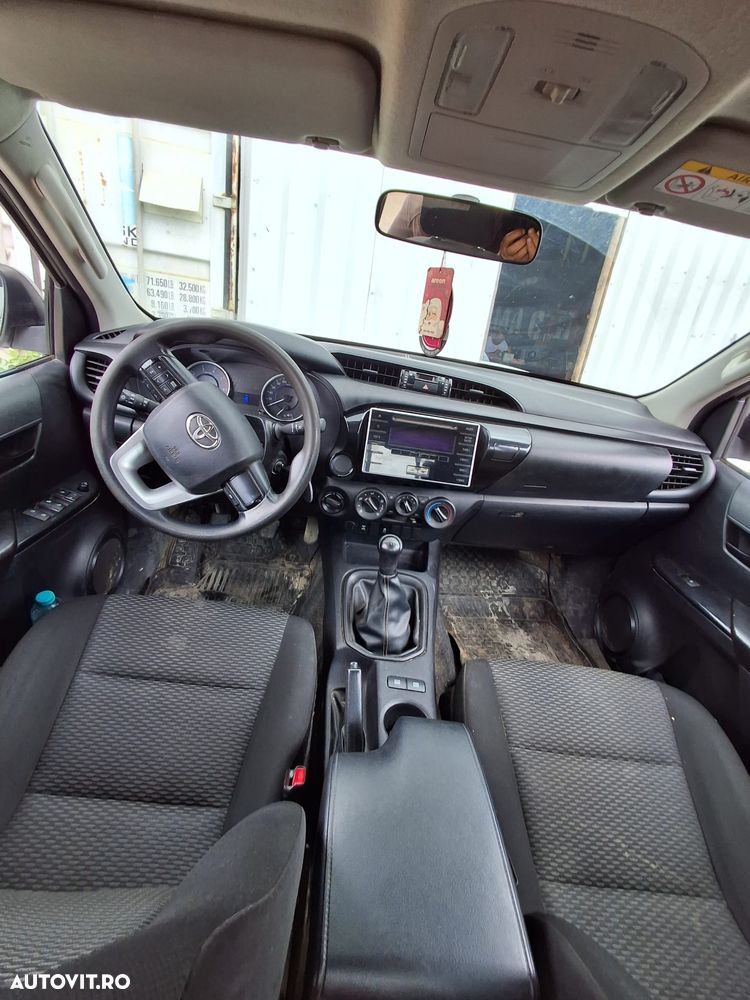 Toyota HILUX - 14