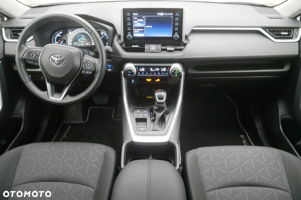 Toyota RAV4 - 8