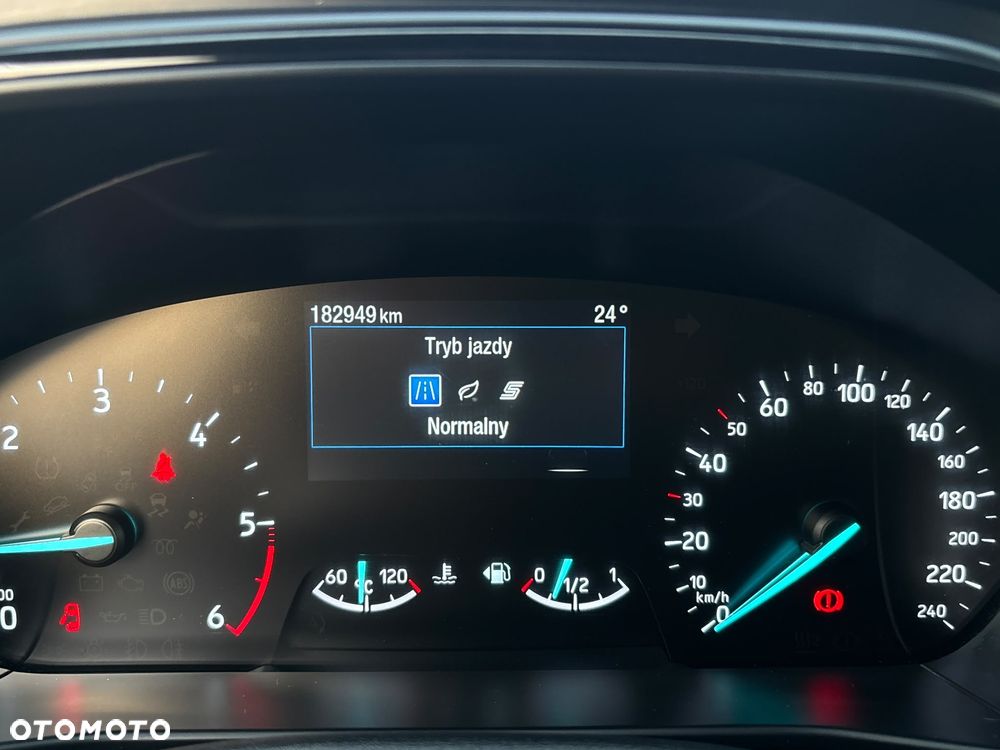 Ford Focus 1.5 EcoBlue Start-Stopp-System ST-LINE - 20