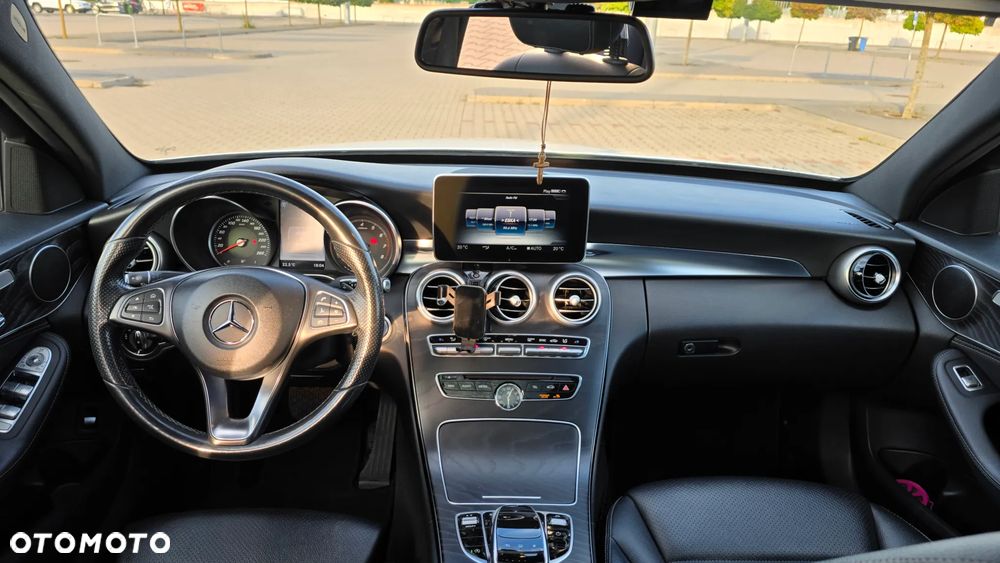 Mercedes-Benz Klasa C 300 7G-TRONIC - 11