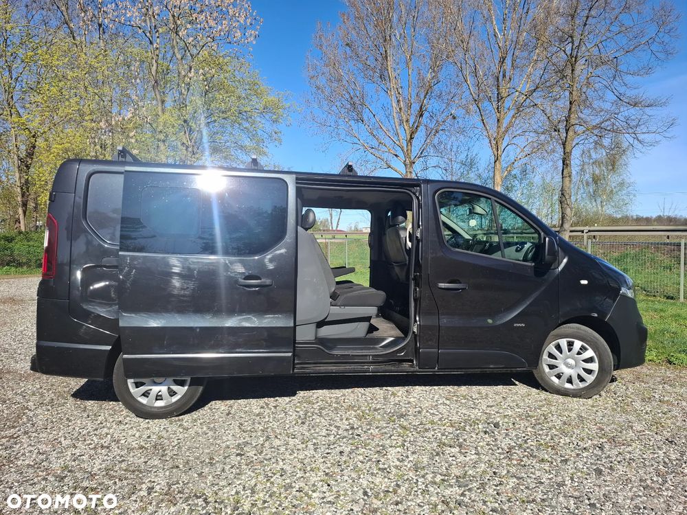Renault TRAFIC LONG BRYGADÓWKA 2017 BOGATA WERSJA - 17