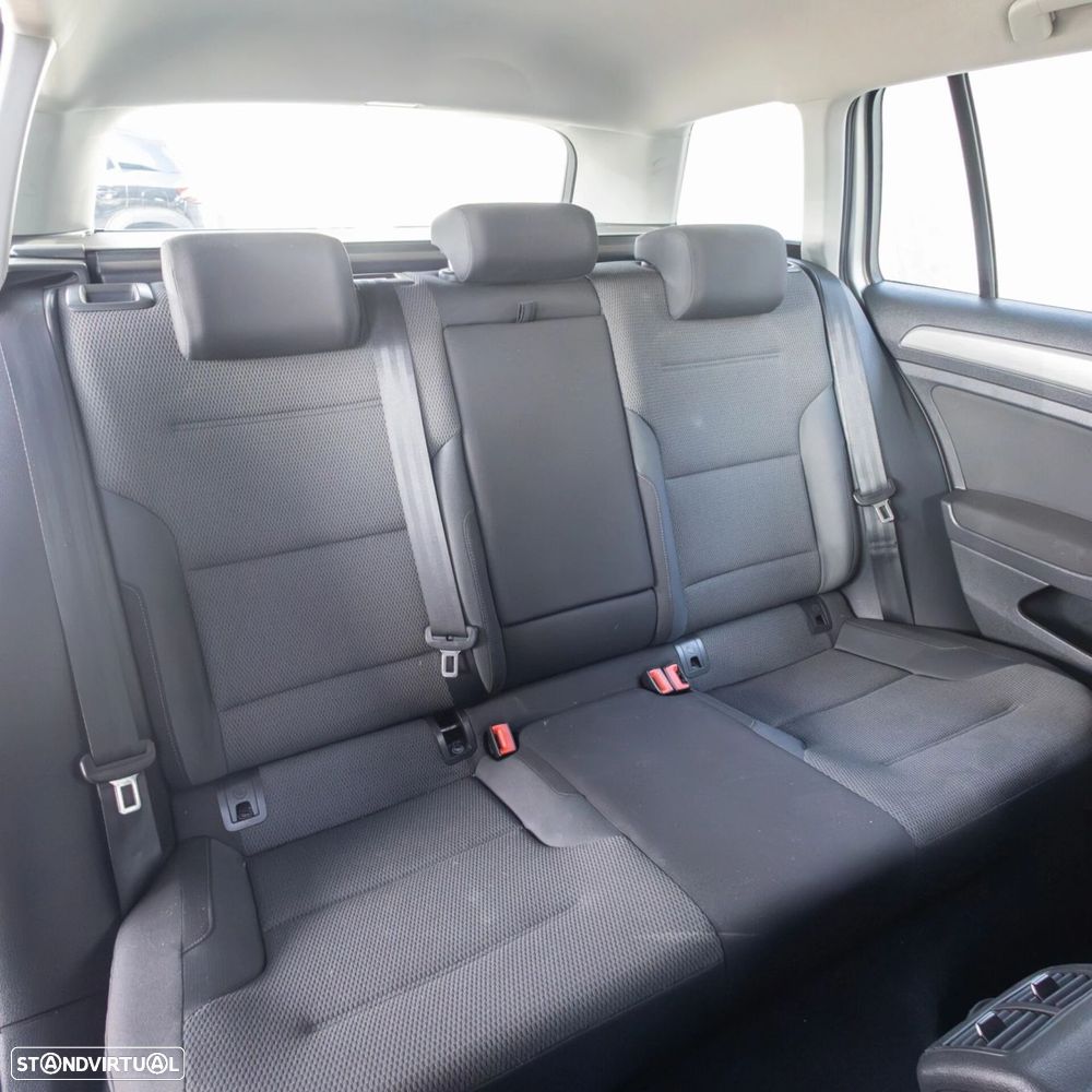 VW Golf Variant 1.6 TDi BlueMotion Confortline - 10