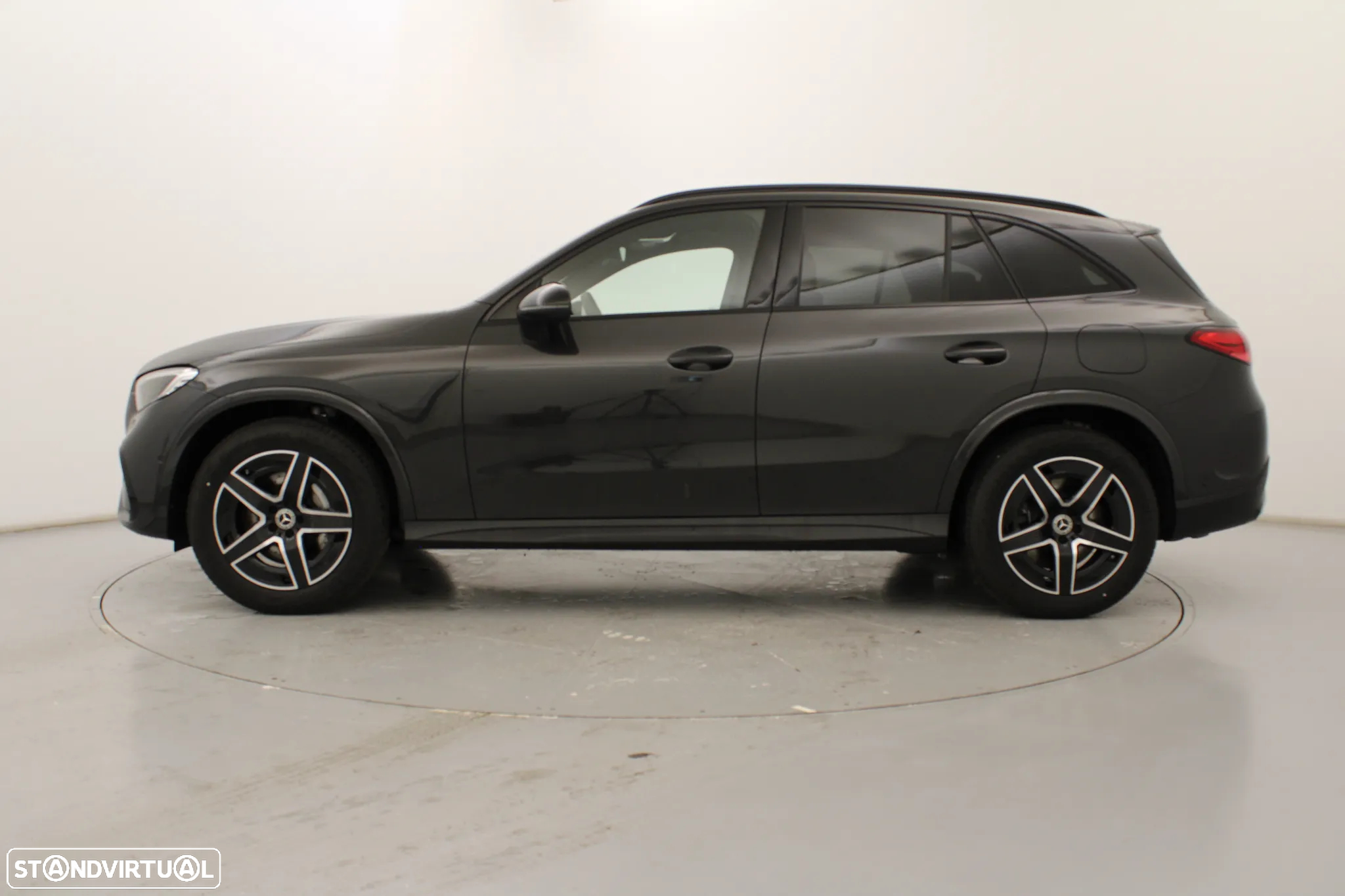 Mercedes-Benz GLC 300 de 4Matic - 12