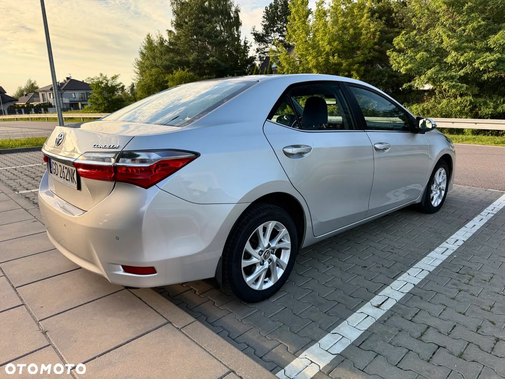 Toyota Corolla 1.6 Premium EU6 - 6