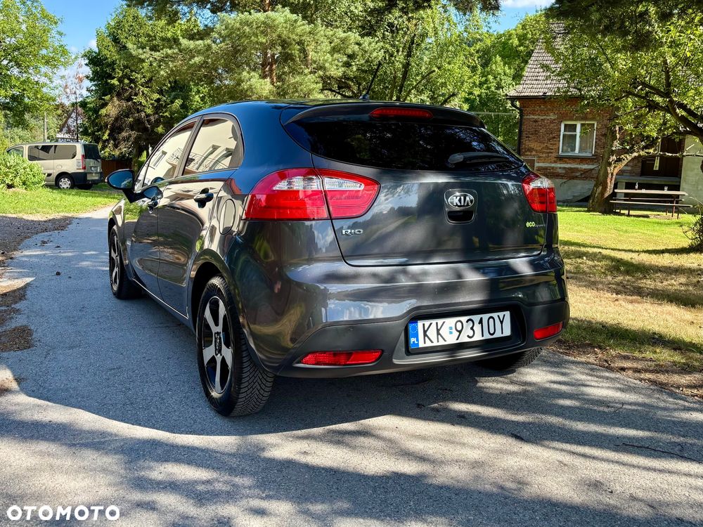 Kia Rio 1.2 Dream-Team Edition - 10