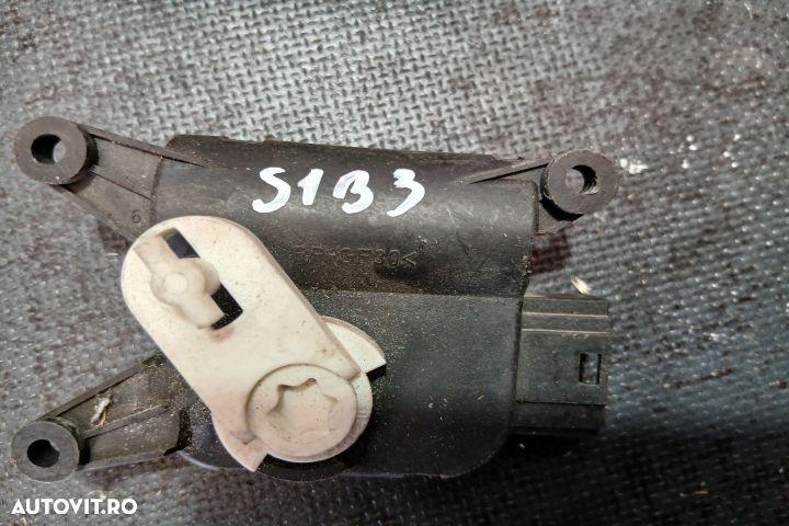 Motoras clapeta aeroterma 0132901340  /  1K1907511C 0132901340 / 9833 - 6