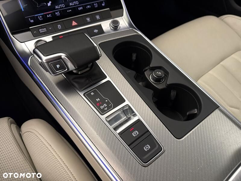 Audi A6 Avant 50 TFSI e Quattro Sport S tronic - 17