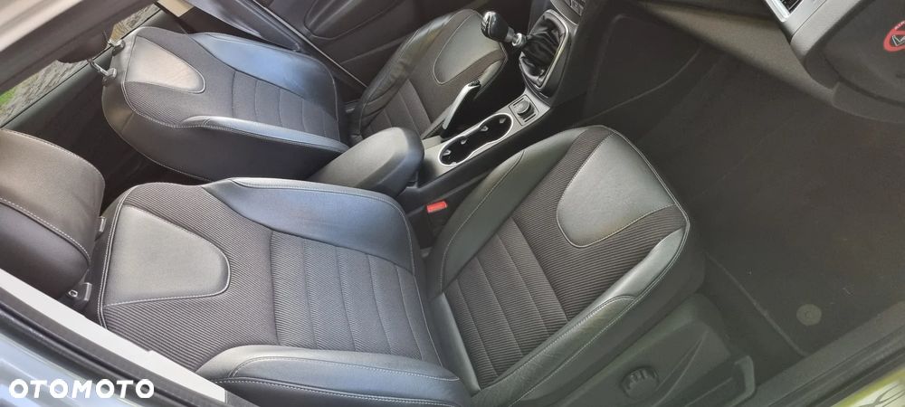 Ford Kuga 1.5 EcoBoost 2x4 Titanium - 15