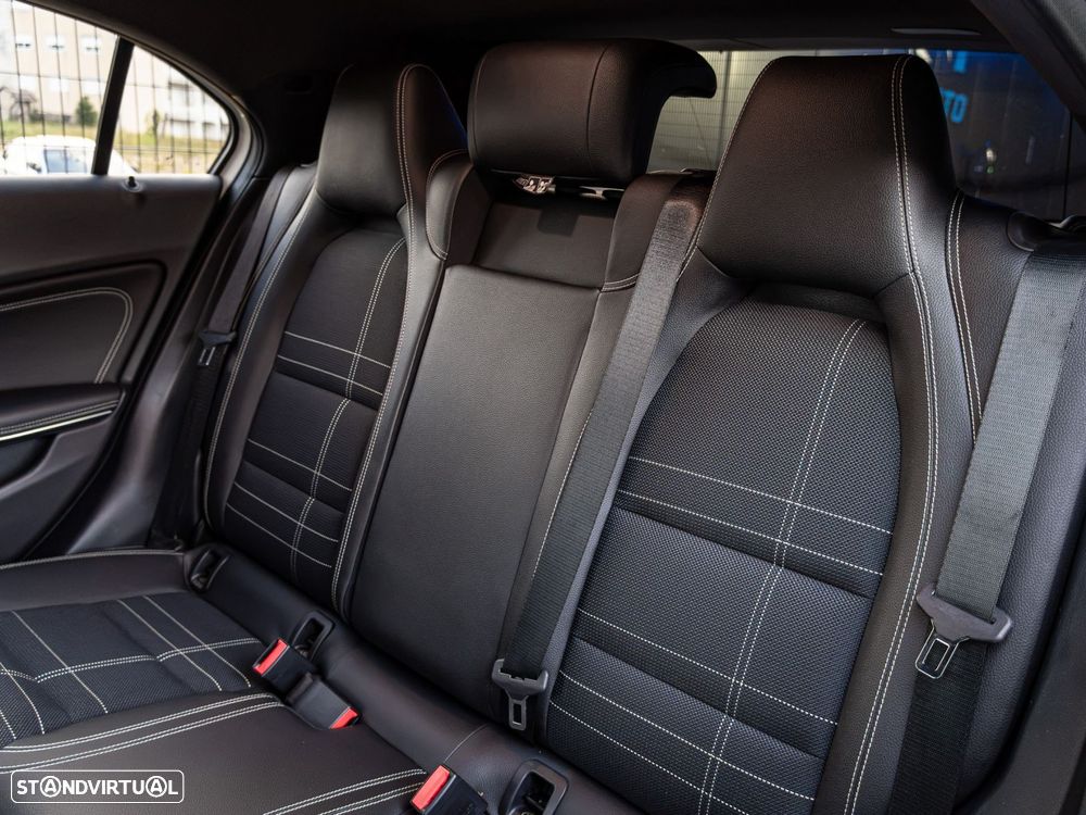 Mercedes-Benz A 180 d Urban - 19