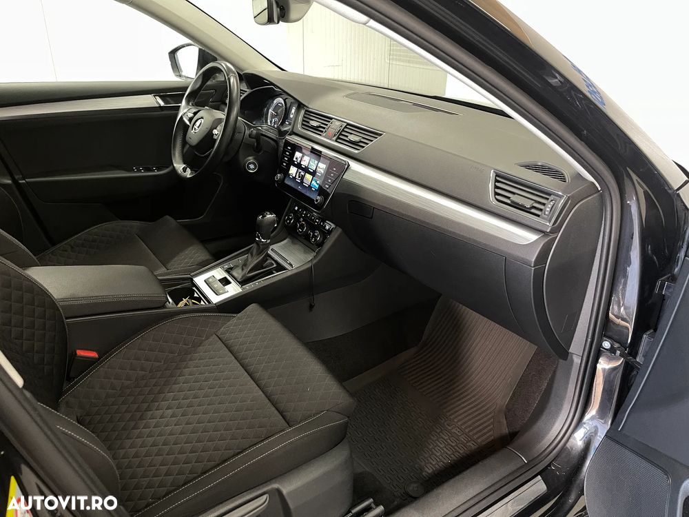 Skoda Superb 2.0 TDI DSG Ambition - 10