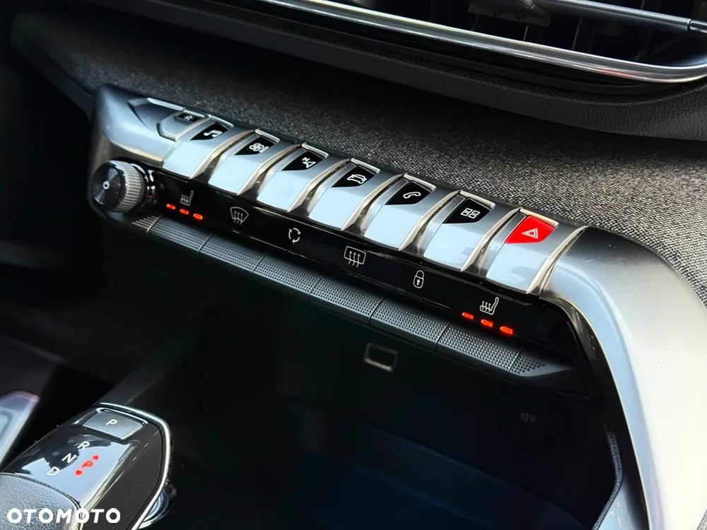 Peugeot 3008 BlueHDi 180 Stop & Start EAT8 GT - 8